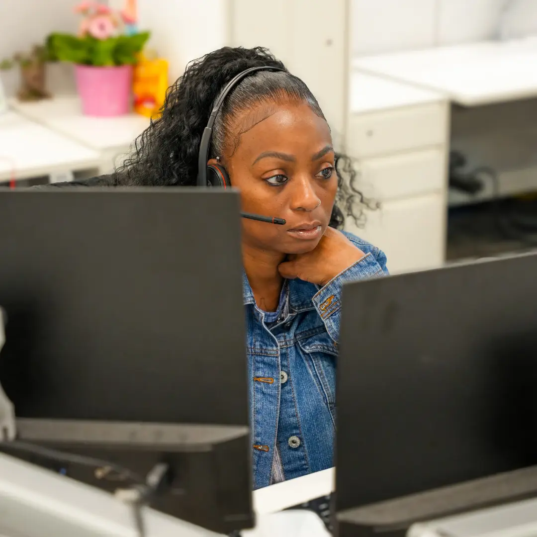 Portfolio servicing specialist assisting merchants with their accounts